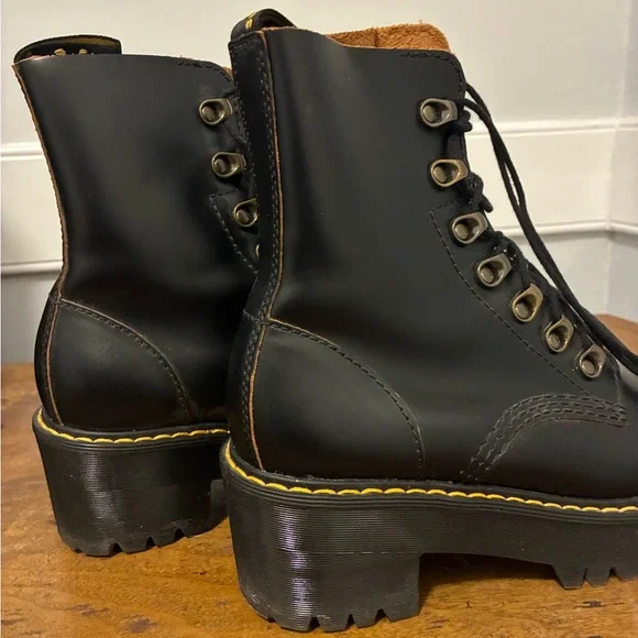 Dr. Martens Black Leather Boots Leona - Picture 5 of 8